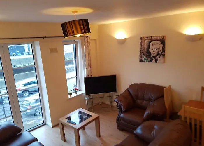 Cosy 3 Bedroom Apartment Cork City With Great View