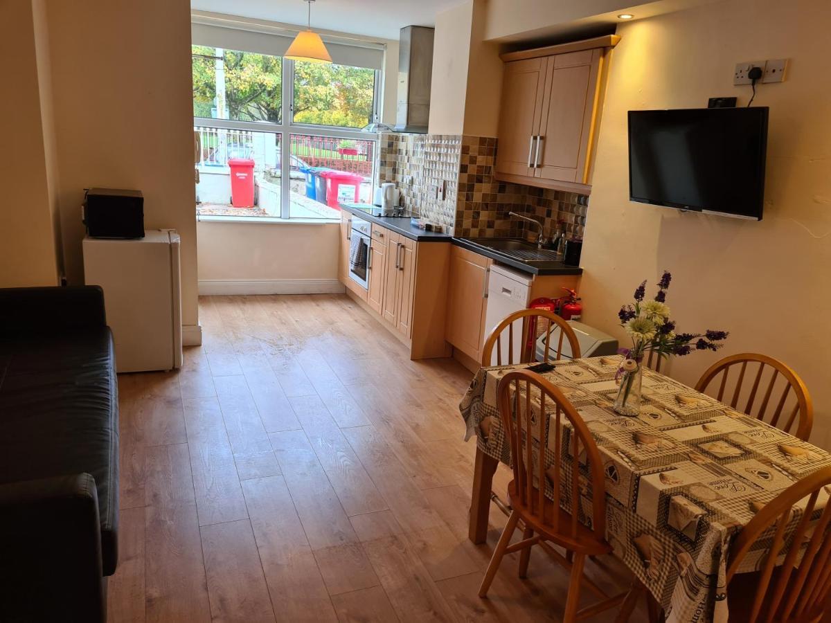 Apartment Centre City Self Catering T12 Cpc4 *