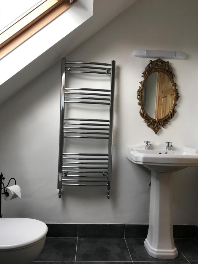 Lakeside Lookout Bantry Apartment