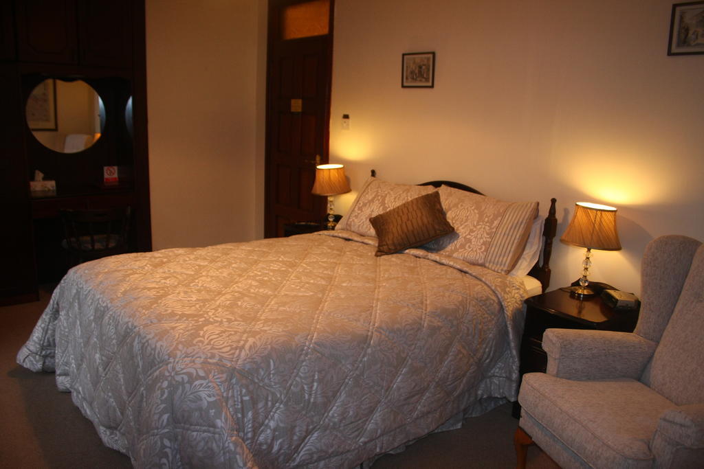 The White House Bed & Breakfast Cork