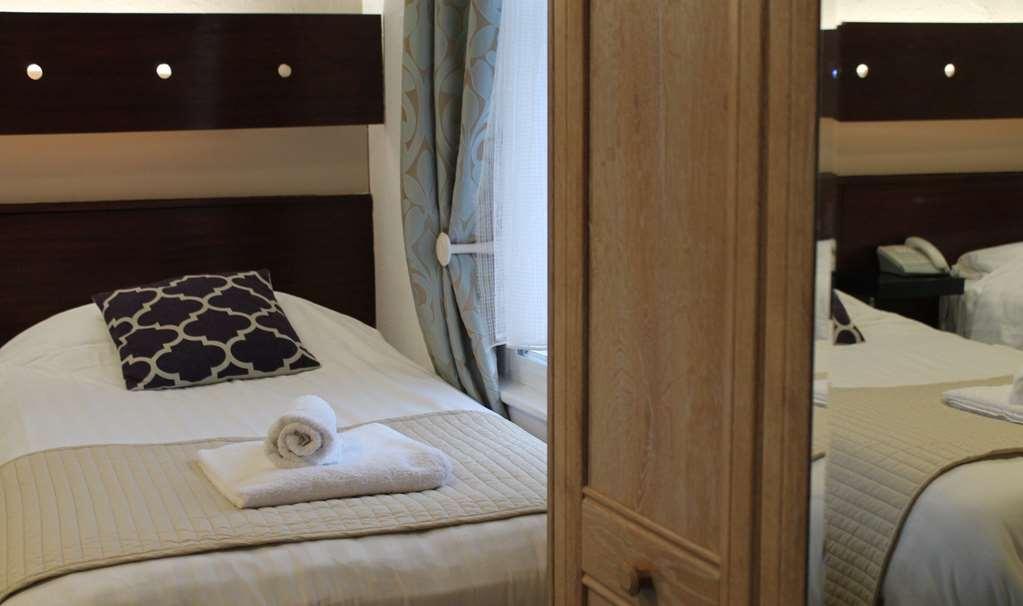 Hotel Ashley 3*