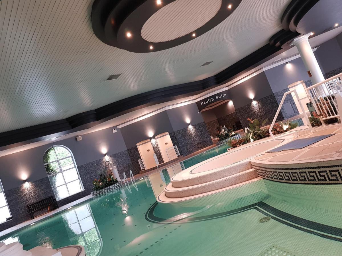 Rochestown Park & Leisure Centre Hotel 4*