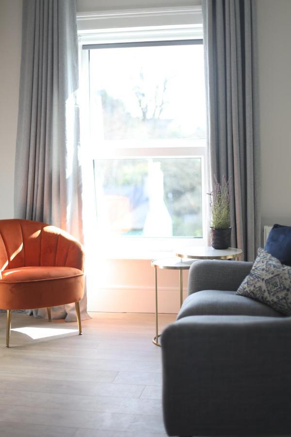 Crawford House- Scholarlee Living Guest house 3*