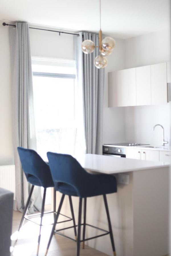 Crawford House- Scholarlee Living Guest house Cork