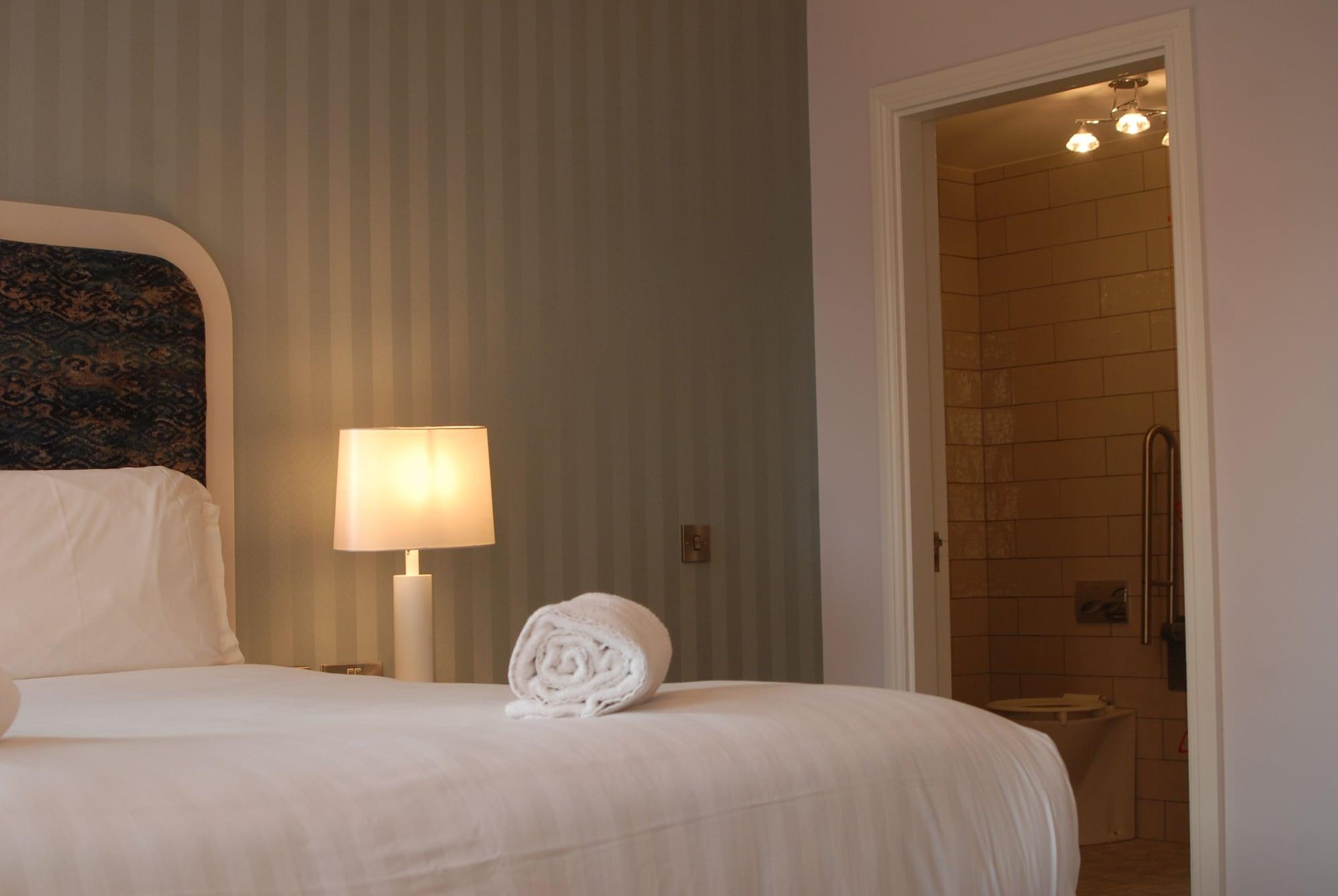 Hotel Isaacs