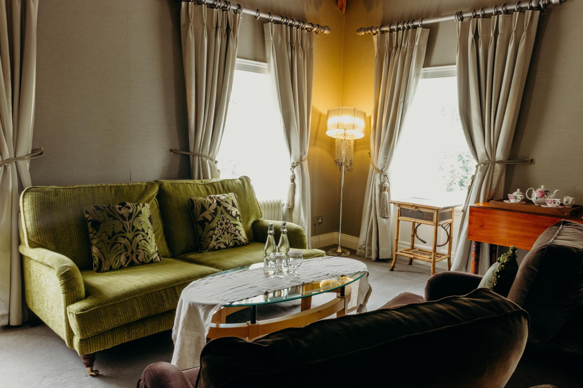 Maryborough & Hotel Cork