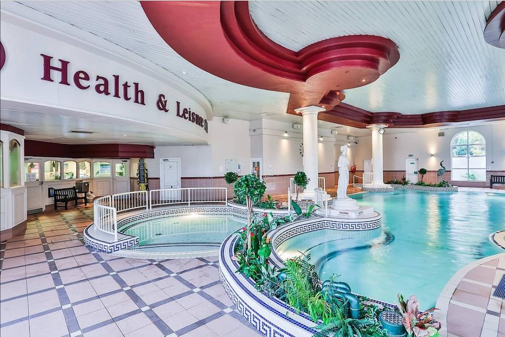 Hotel Rochestown Park & Leisure Centre 4*