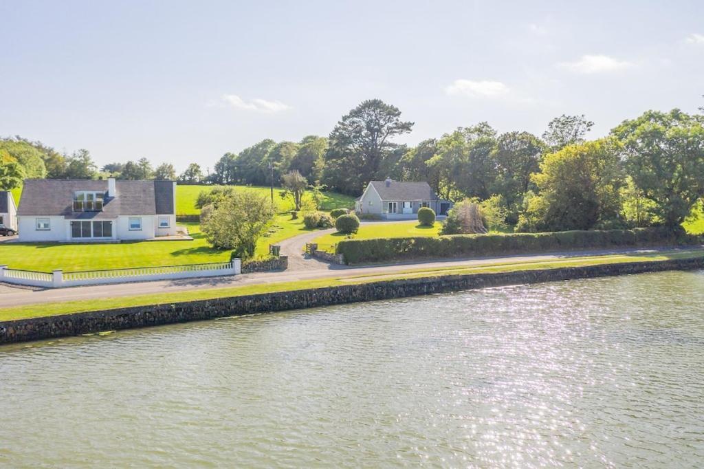 2 Bed Waterfront - Close To Courtmacsherry *