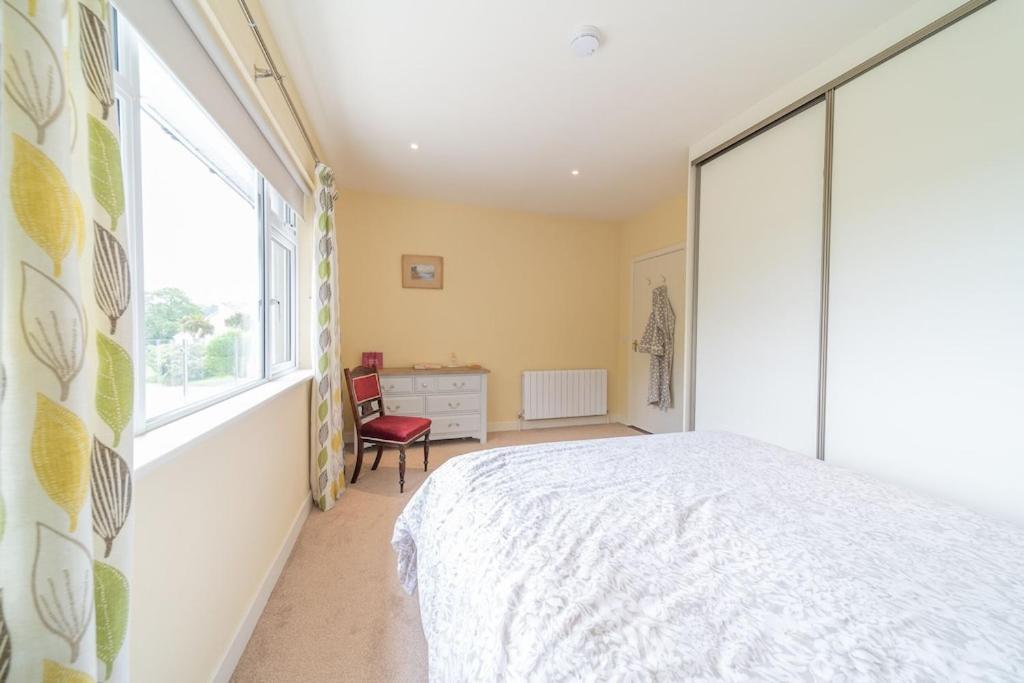 2 Bed Waterfront - Close To Courtmacsherry Holiday home *