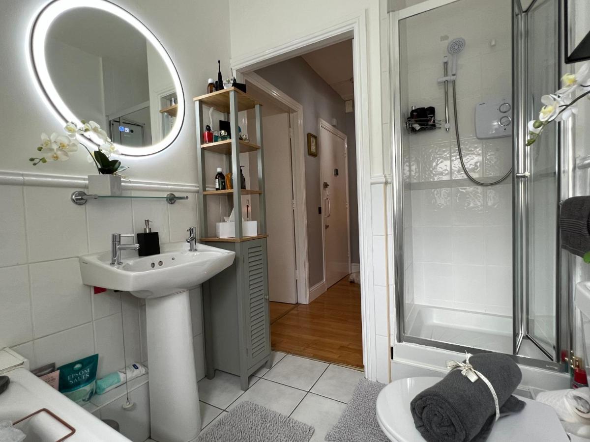 Lovely In Apartment Cork
