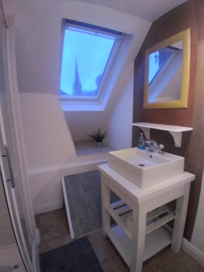 Up Stairs Double Innishannon Mariners Rest Apartment Cork
