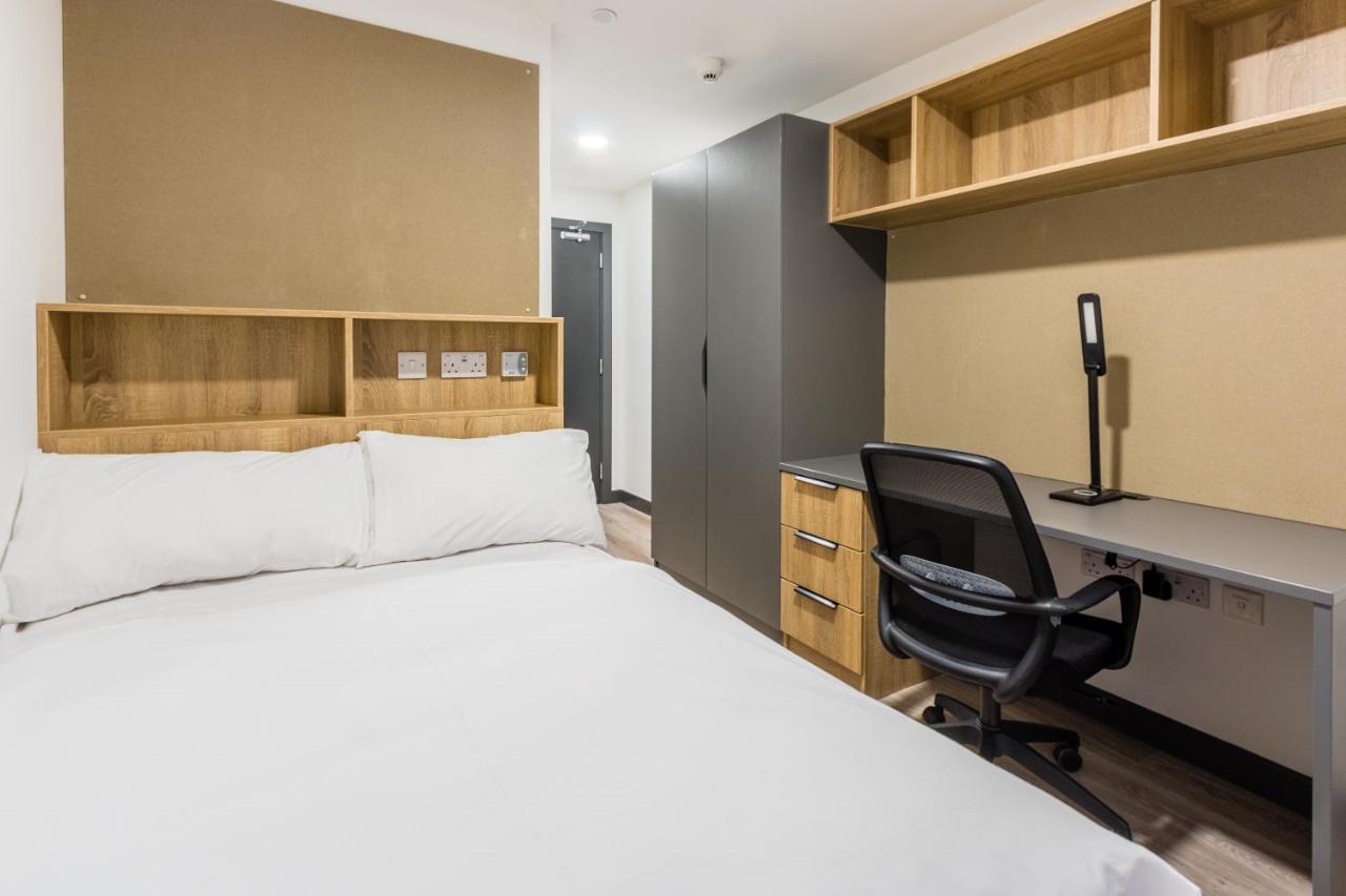 Destiny Student - Broga House Apartment