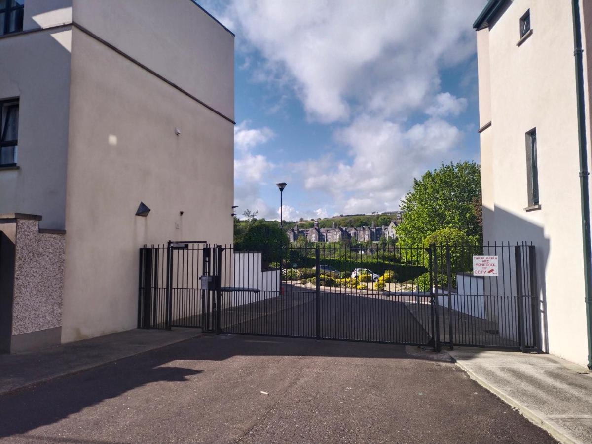 Crescent Homestay * Cork