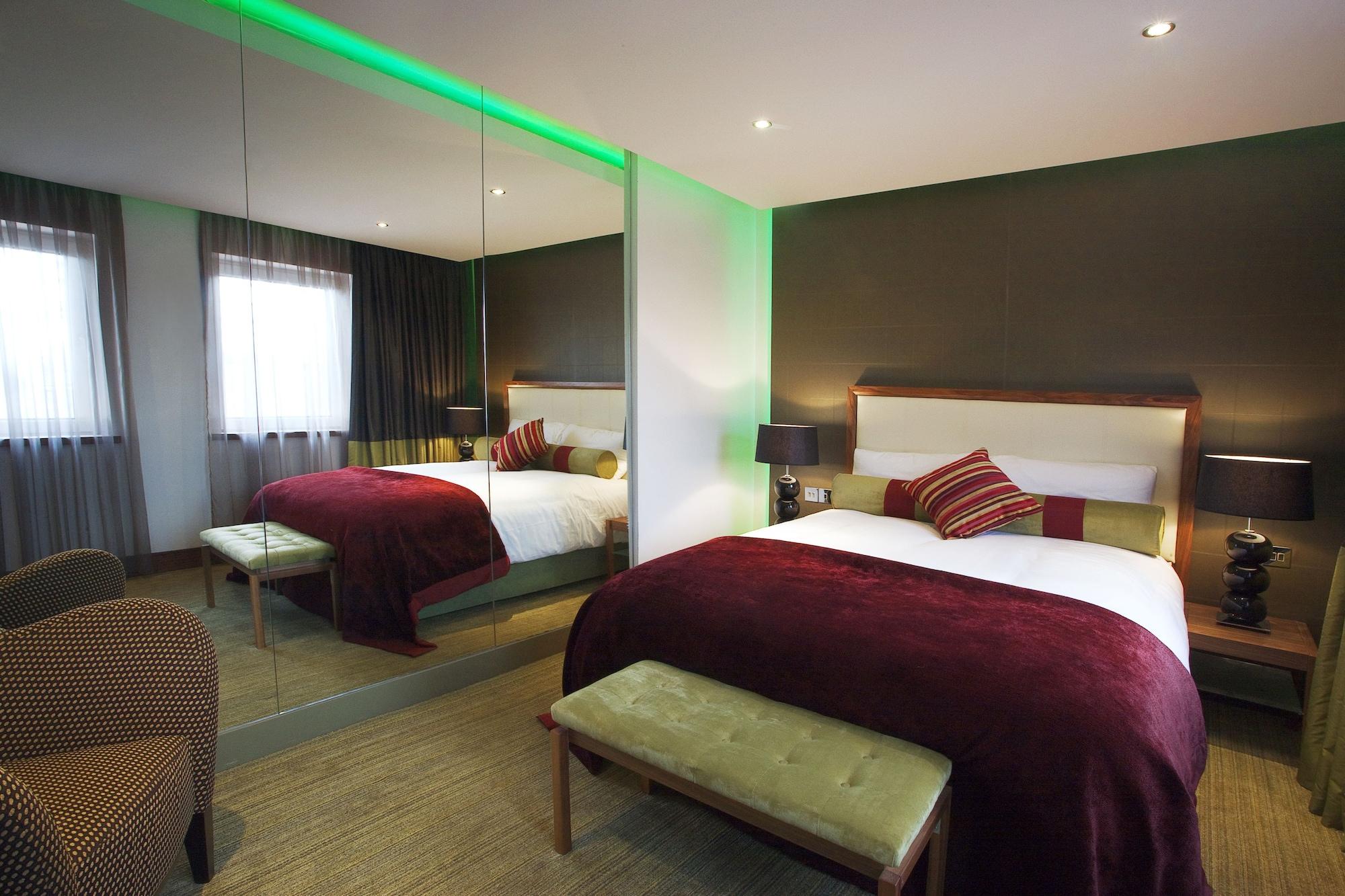 Hotel Rochestown Park & Leisure Centre 4*