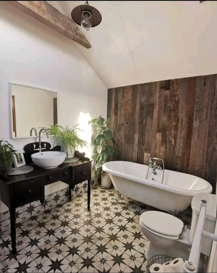 The Carton Store Loft Apt * Cork
