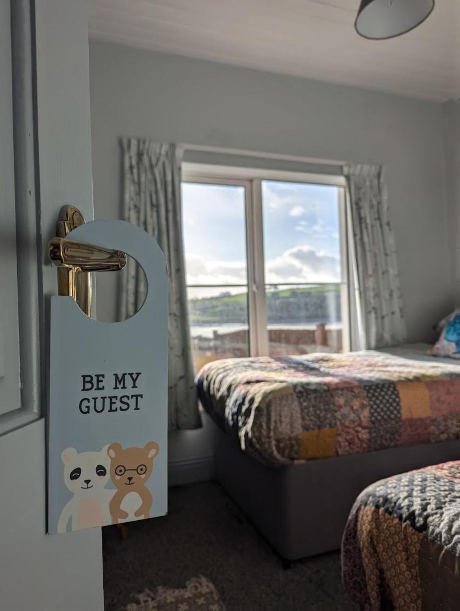 Holiday home Idyllic Inchydoney Beach - Amazing Sea Views, Path To Beach!