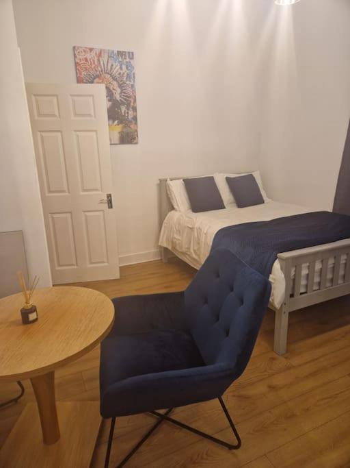 Apartment Lovely - Perfect Weekend In *