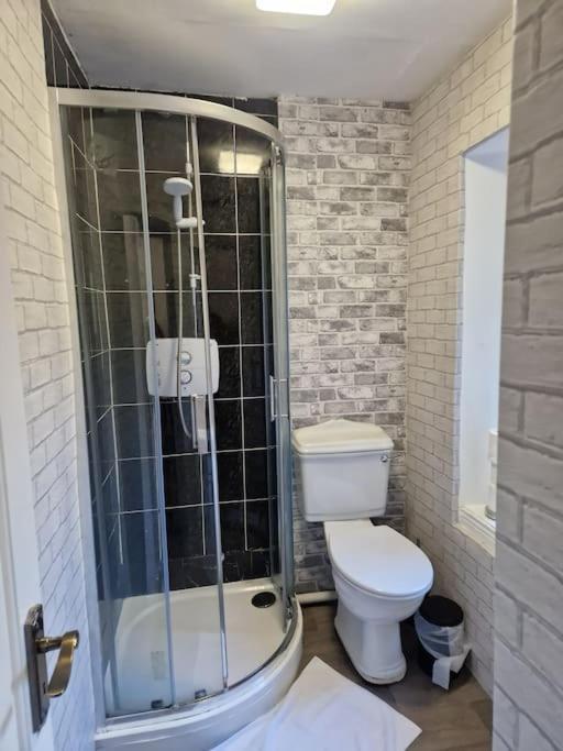 Ideal For Short Apartment Cork
