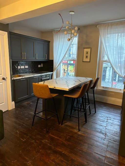 Apartment Patrick Street Townhouse