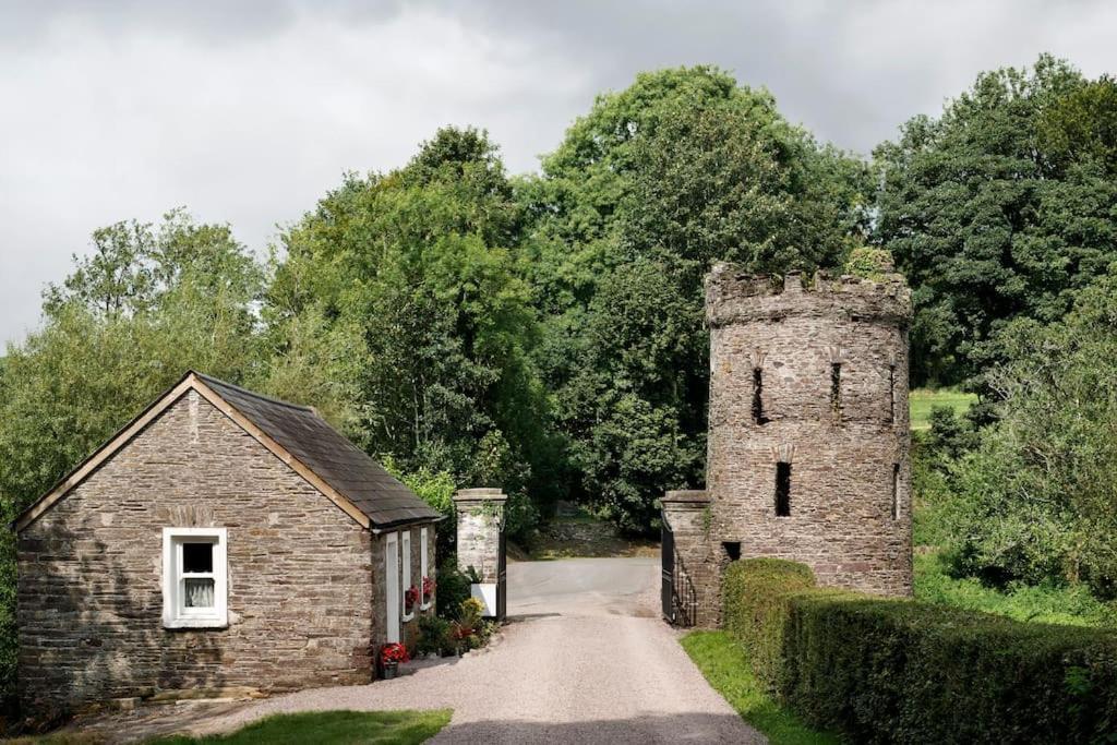 Villa Dripsey Castle Estate Cork