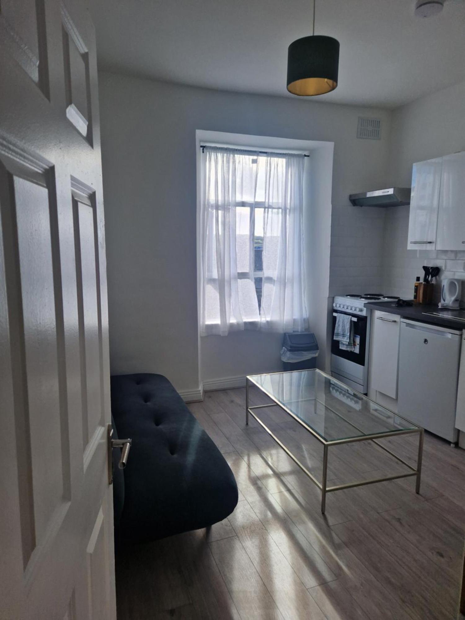 Apartment Inviting 1-bed In Cork