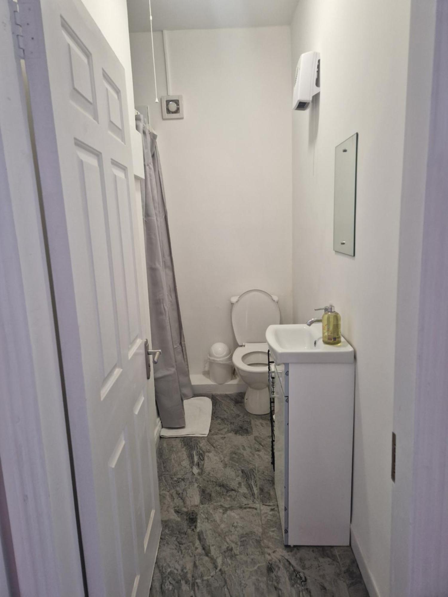 Inviting 1-bed In *
