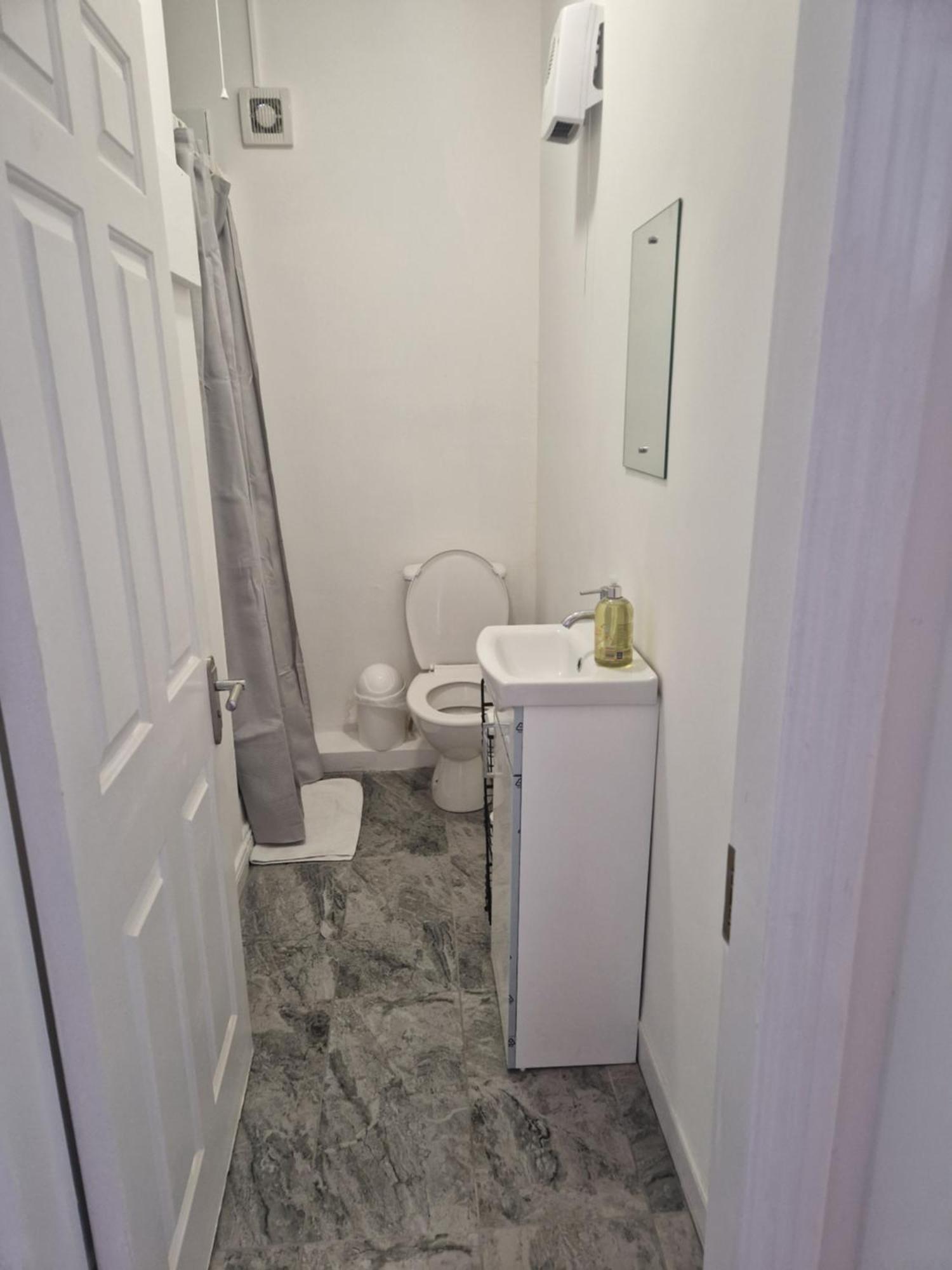 Inviting 1-bed In