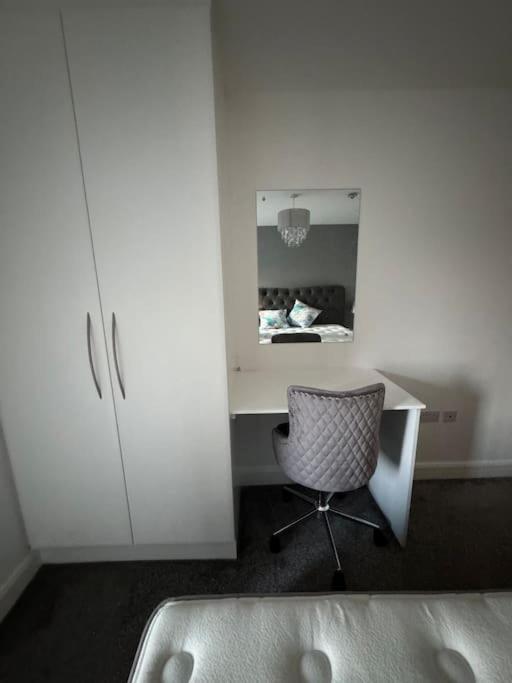 Apartment Luxury 2 Bed Fully Equipped Centre *