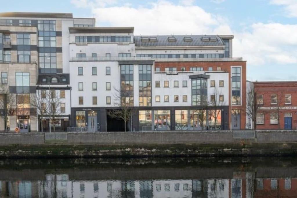 Luxury 2 Bed Fully Equipped Centre Apartment *