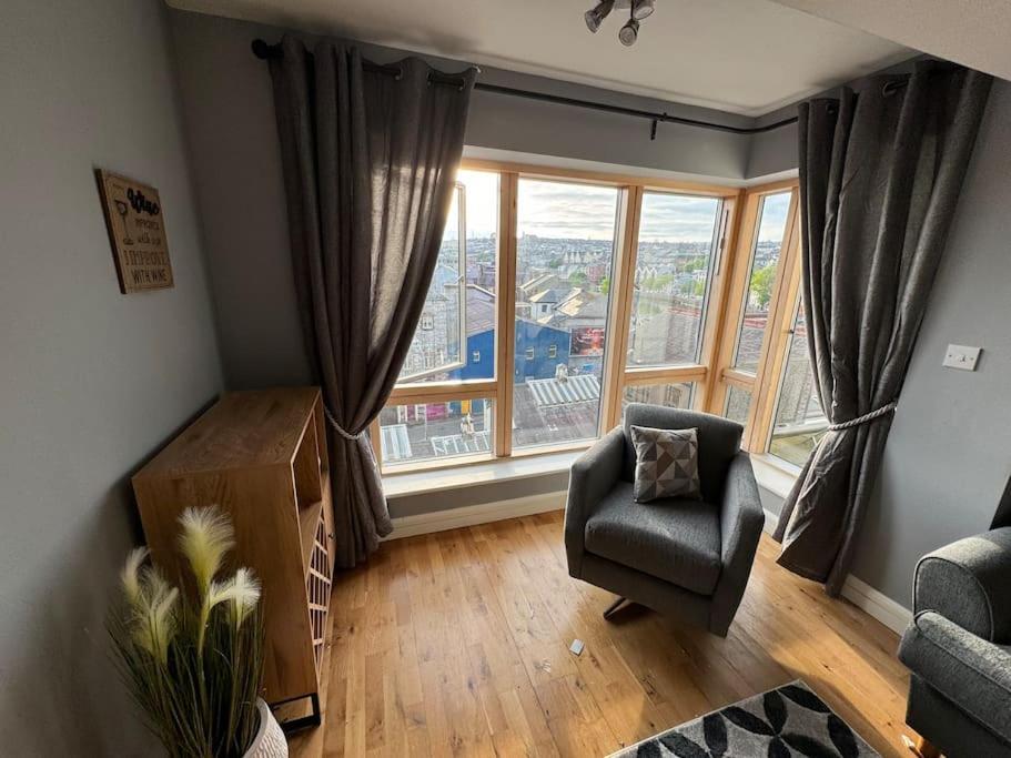 Luxury 2 Bed Fully Equipped Centre