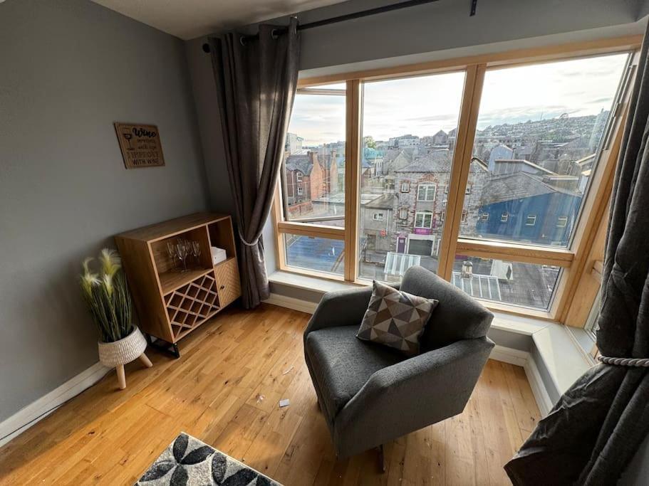 Luxury 2 Bed Fully Equipped Centre Apartment *