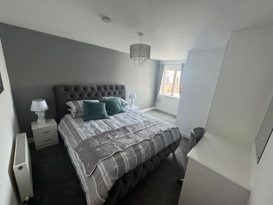 Luxury 2 Bed Fully Equipped Centre * Cork