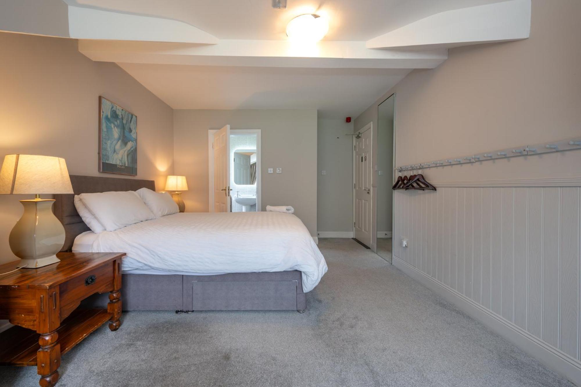 Coach Hill House Bed & Breakfast