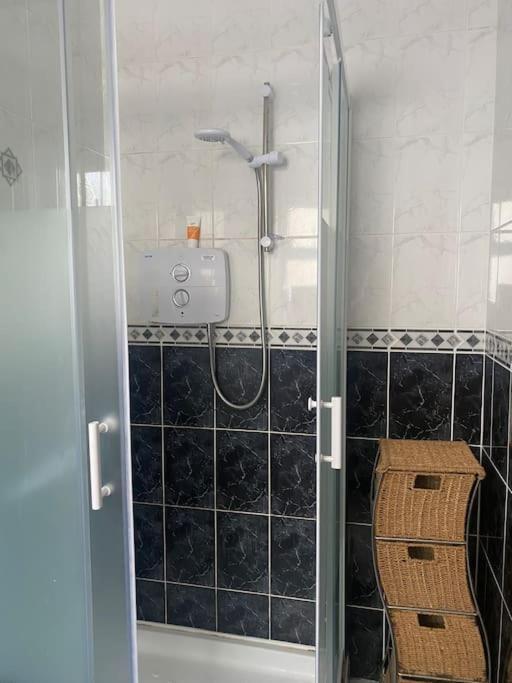 Macroom Spacious Cosy 3 Bedroom *