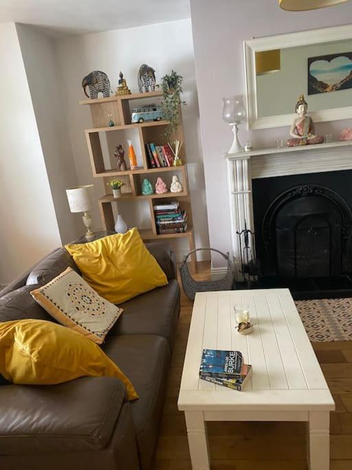 Macroom Spacious Cosy 3 Bedroom Cork