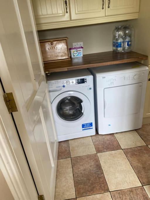 Macroom Spacious Cosy 3 Bedroom Holiday home *