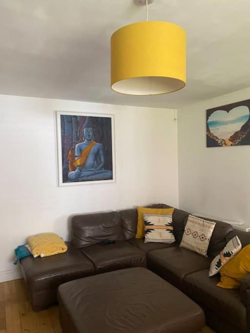 Macroom Spacious Cosy 3 Bedroom Holiday home