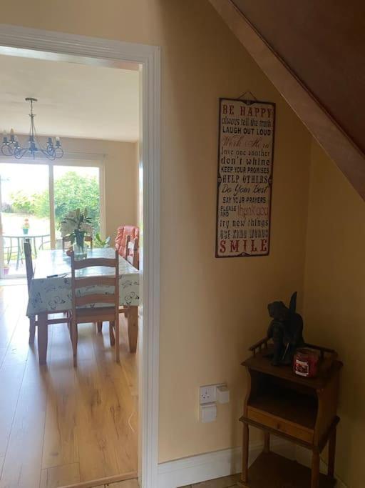 Macroom Spacious Cosy 3 Bedroom Cork