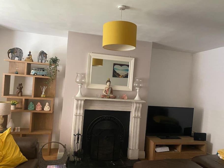 Macroom Spacious Cosy 3 Bedroom