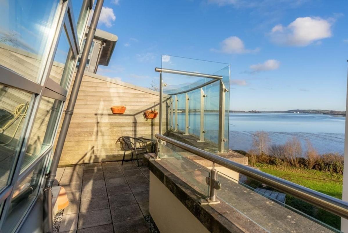 Panoramic Two-bedroom Penthouse