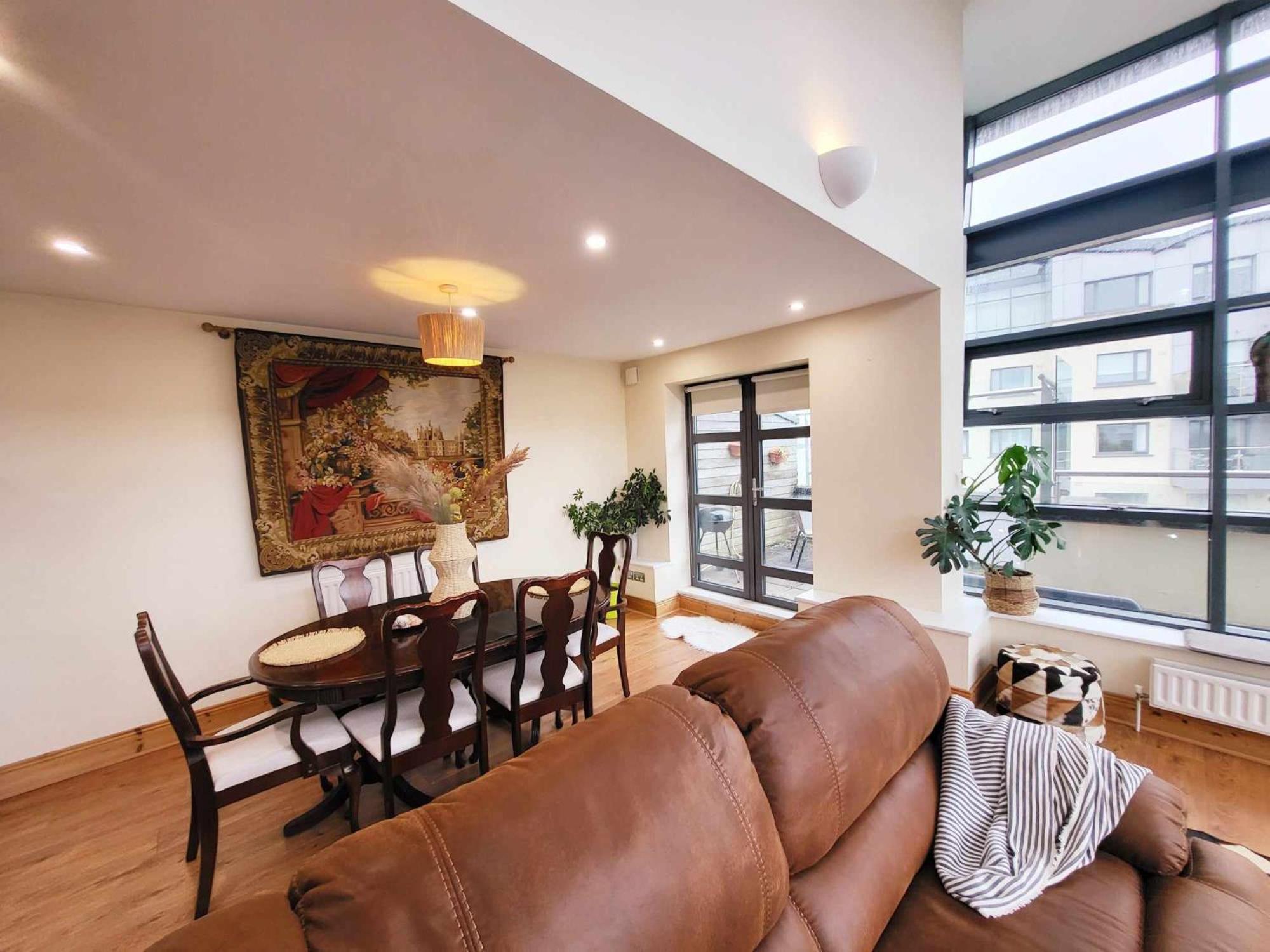 Panoramic Two-bedroom Penthouse
