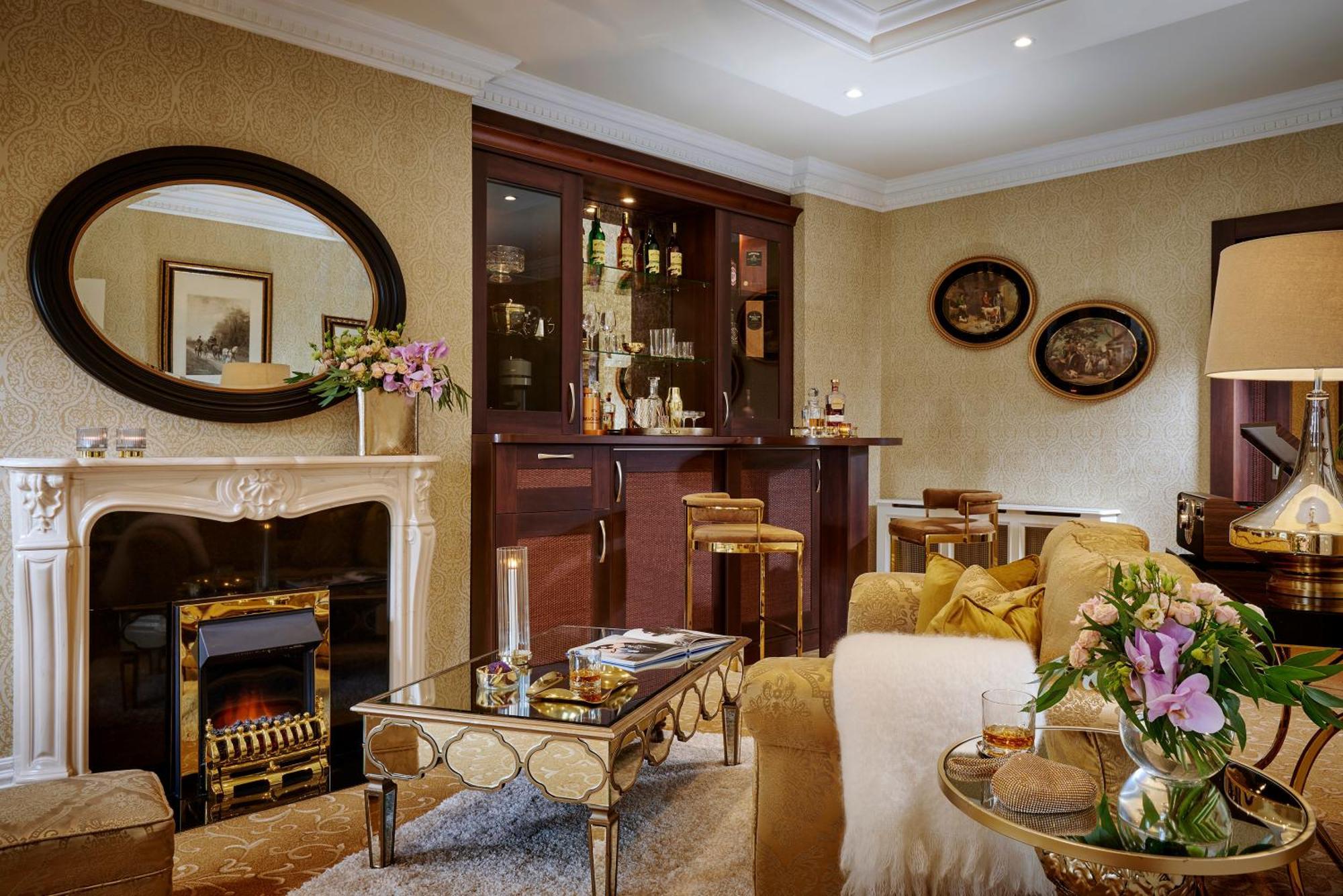 Hotel Hayfield Manor