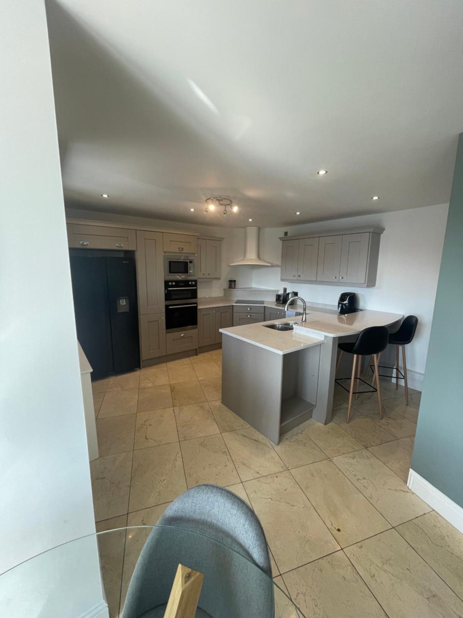 Fabulous And Sunny 2 Bed Apartment, In Centre Apartment Cork