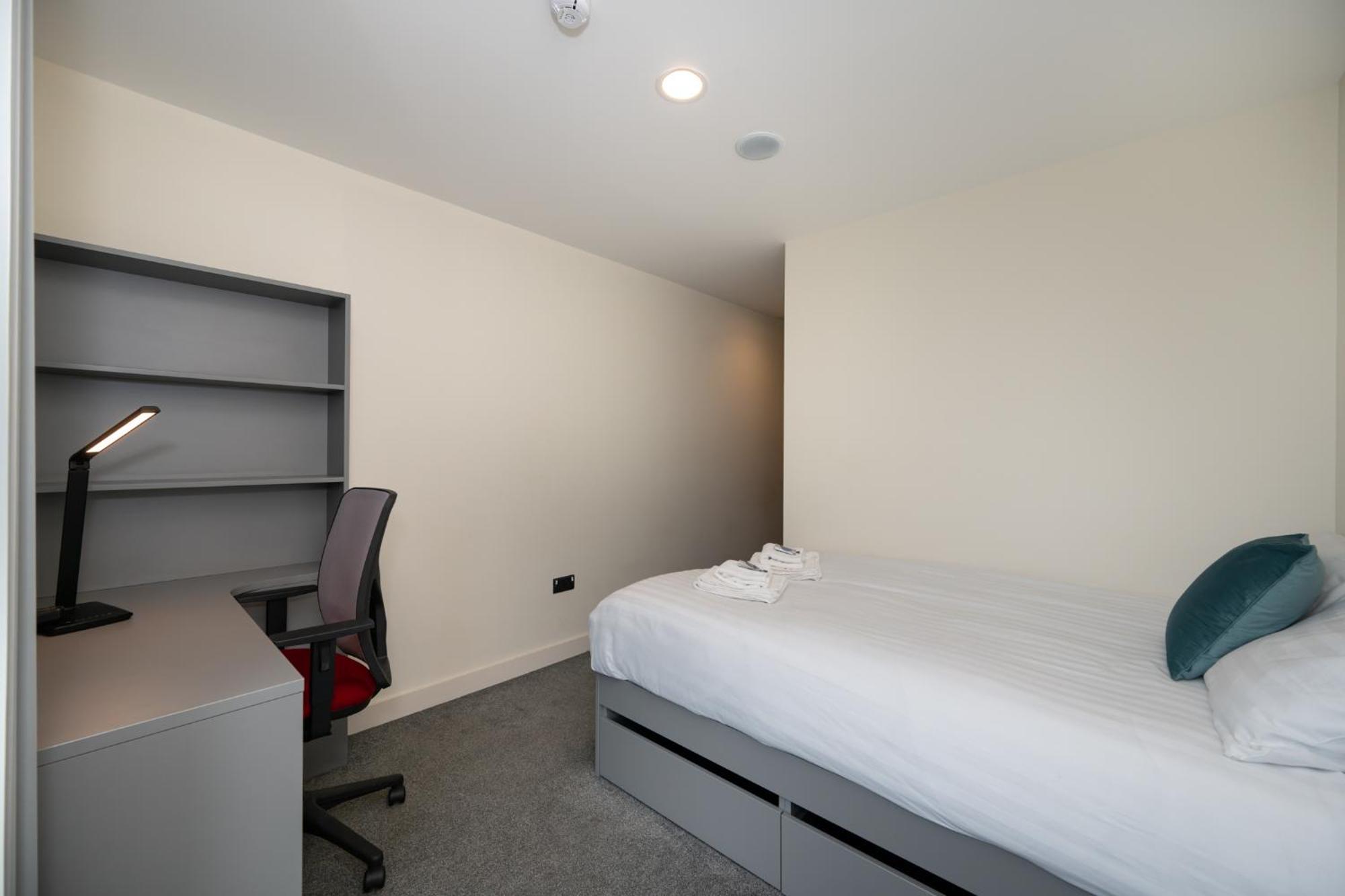 Crow's Nest - Ucc Summer Beds Cork