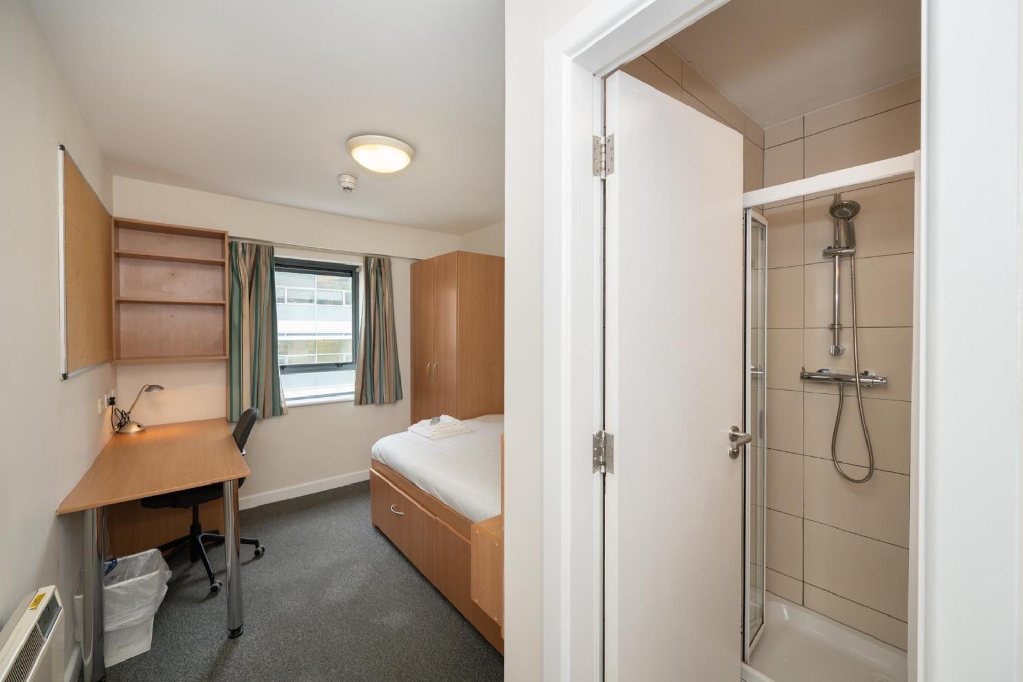 Victoria - Ucc Summer Beds Cork