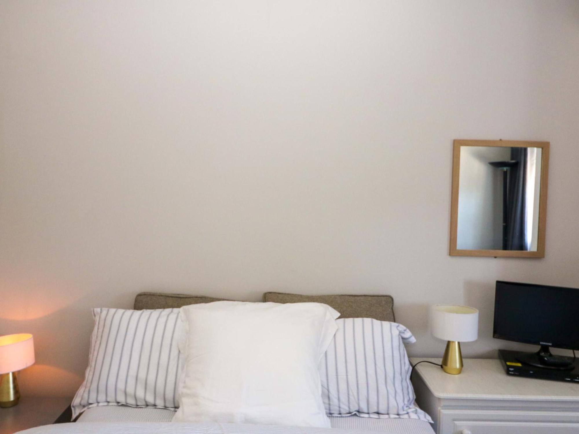 Apartment 28 Long Quay
