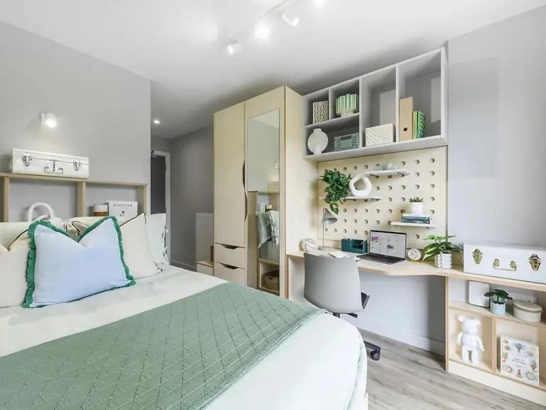 Yugo Bottleworks Apartment *
