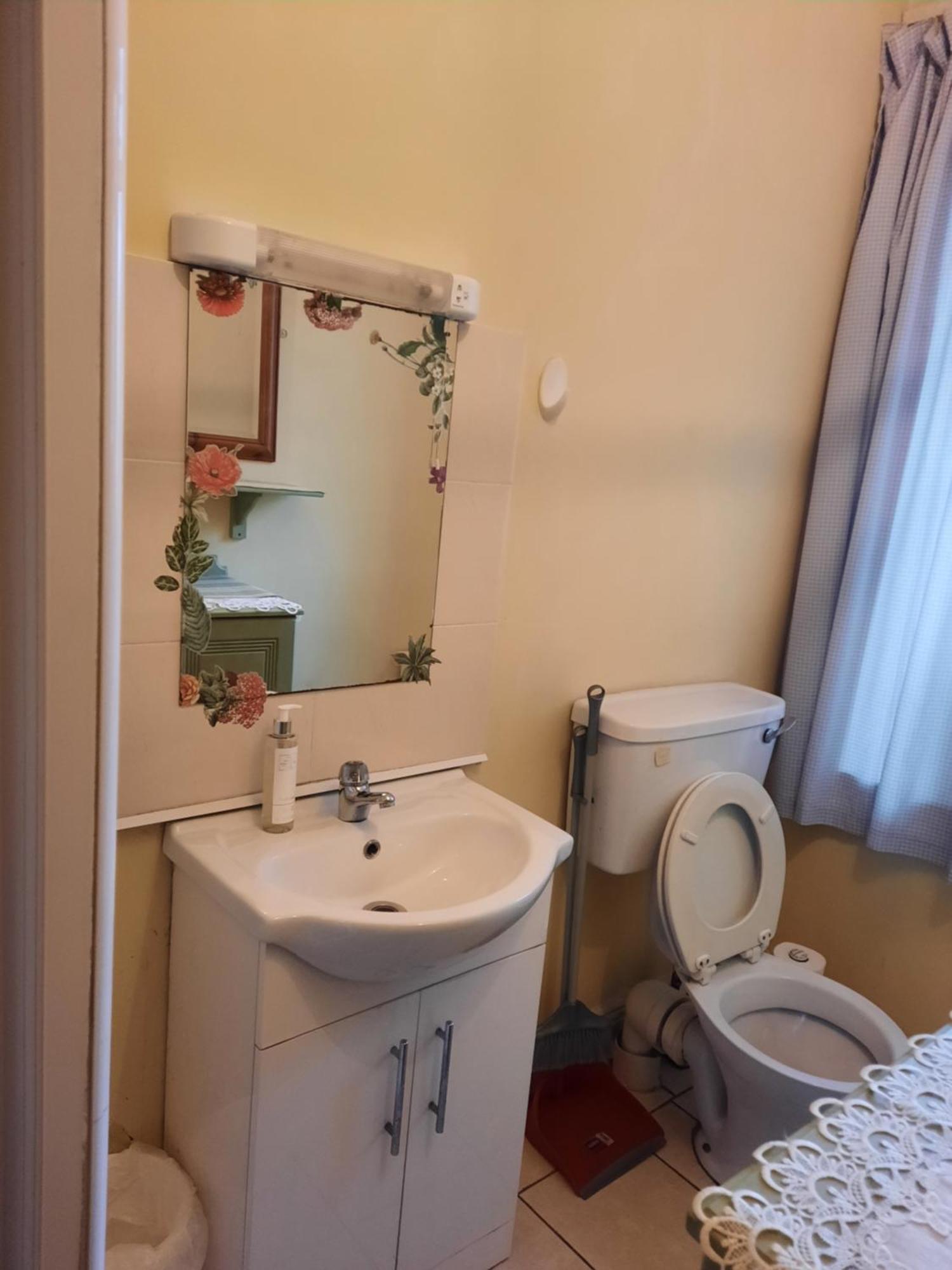 Centre Ensuite Cork