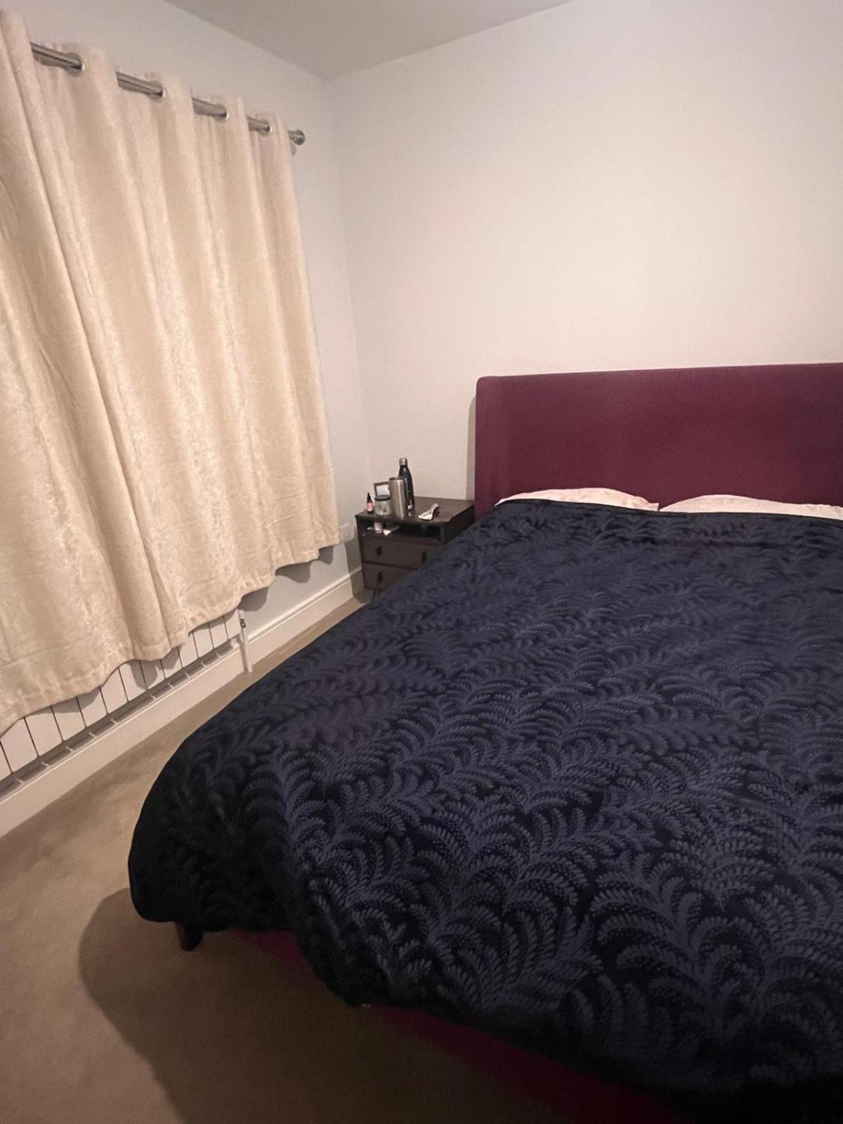 Homestay Double Bed With Private Bathroom