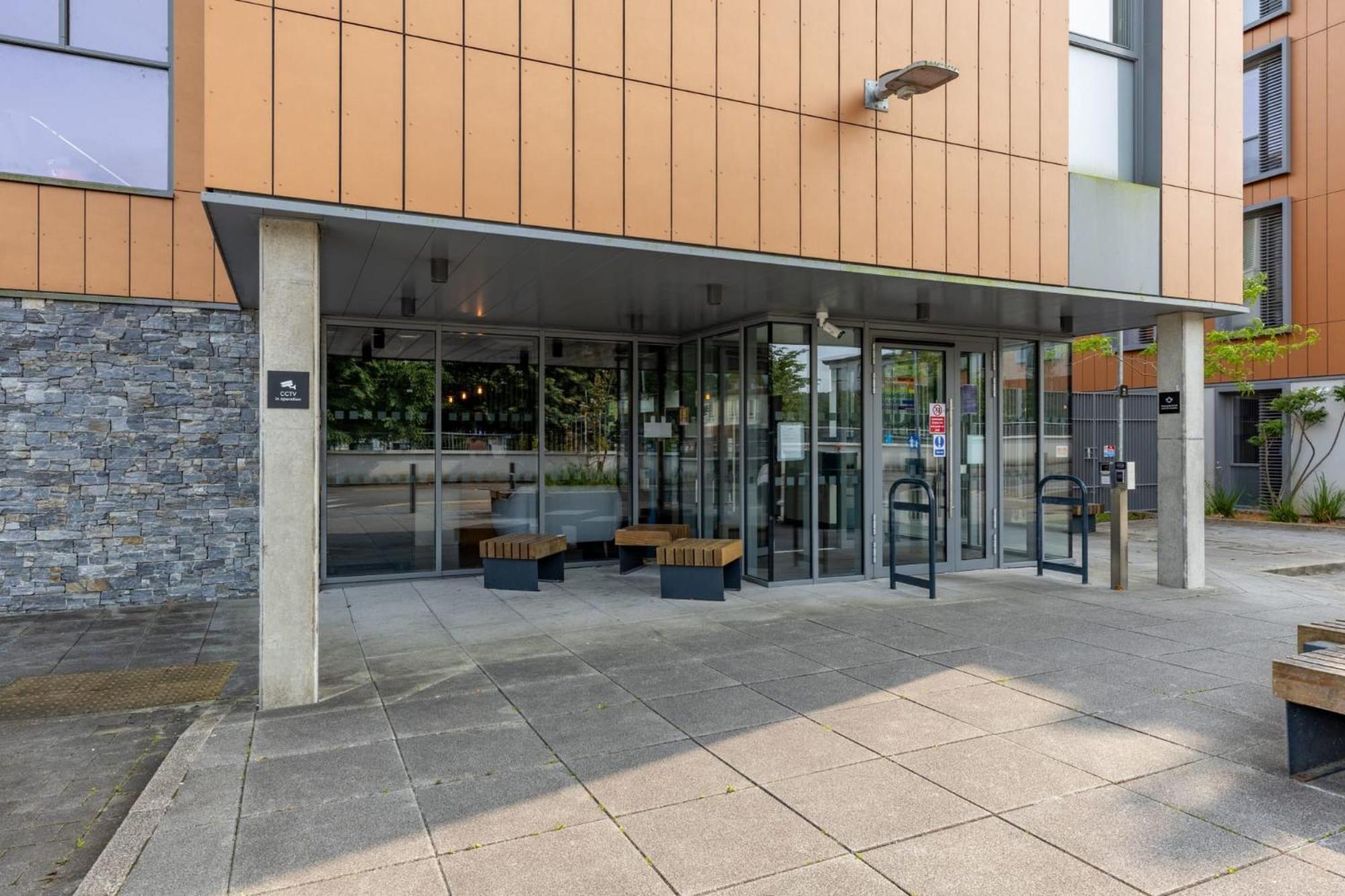 Apartment Curraheen Point In Cork